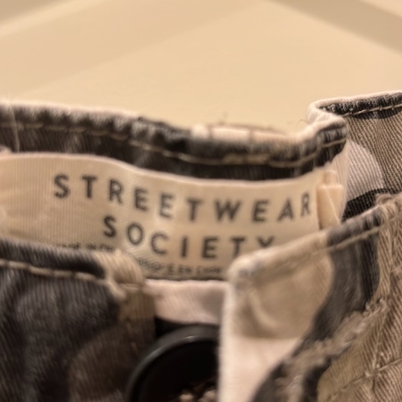 cargo pants - Picture 6 of 6